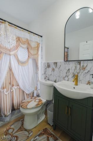 130 Elmwood Avenue East Orange NJ 07018