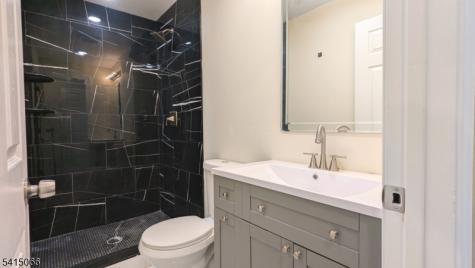 7 Maple Street Bloomfield NJ 07003