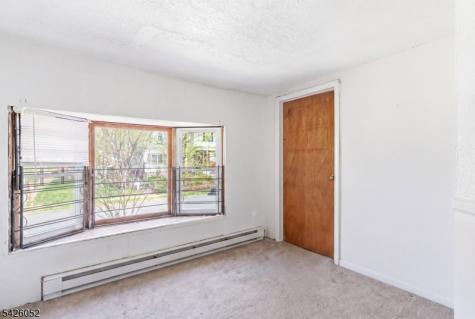90 Renner Avenue Newark NJ 07112