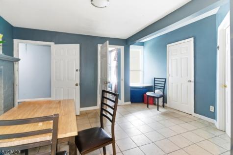 176 Parker Street Newark NJ 07104