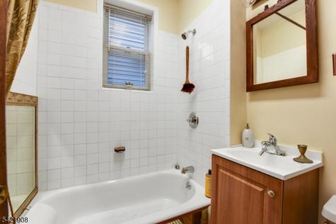 137 Valley Road Montclair NJ 07042