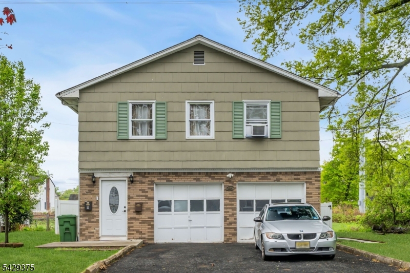 424 Bartlett Street Roselle NJ 07203