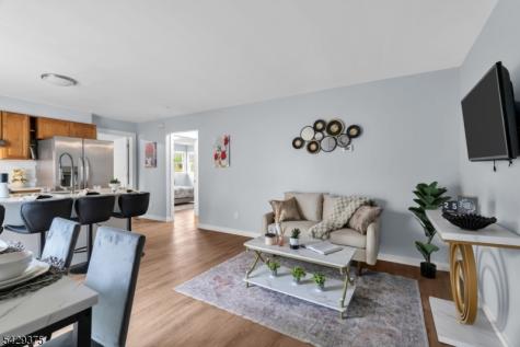 424 Bartlett Street Roselle NJ 07203
