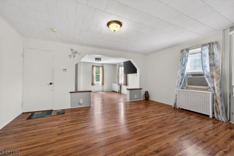 319 Center Street Phillipsburg NJ 08865