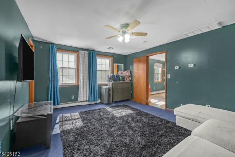 172 Chestnut Street Newark NJ 07105