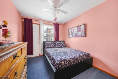 172 Chestnut Street Newark NJ 07105