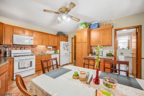 172 Chestnut Street Newark NJ 07105