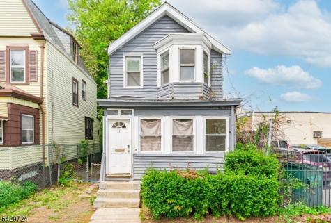 11 Sunset Avenue Newark NJ 07106