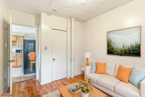 11 Sunset Avenue Newark NJ 07106