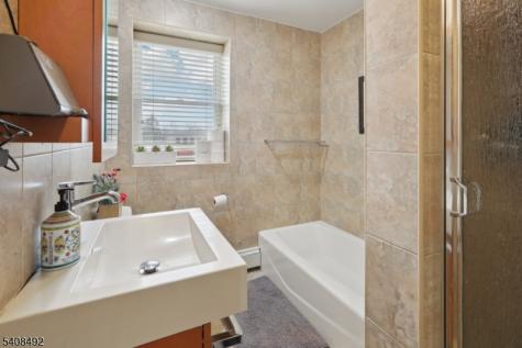 5 Cedar Street North Arlington NJ 07031