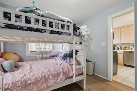5 Cedar Street North Arlington NJ 07031