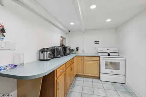 5 Cedar Street North Arlington NJ 07031