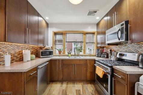 5 Cedar Street North Arlington NJ 07031