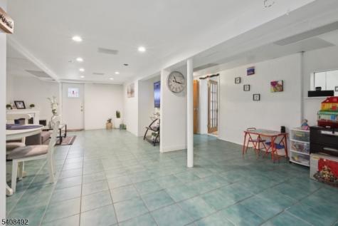 5 Cedar Street North Arlington NJ 07031