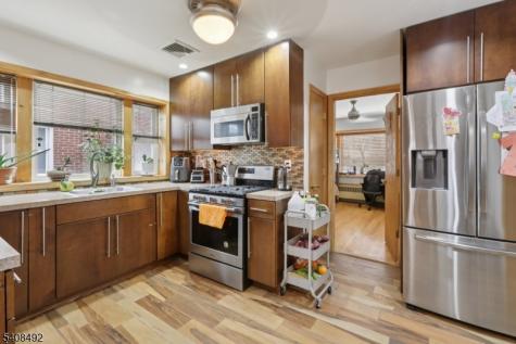 5 Cedar Street North Arlington NJ 07031