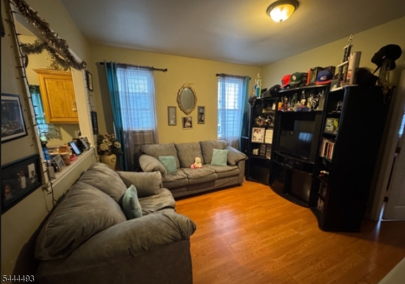 123 Western Parkway Irvington NJ 07111