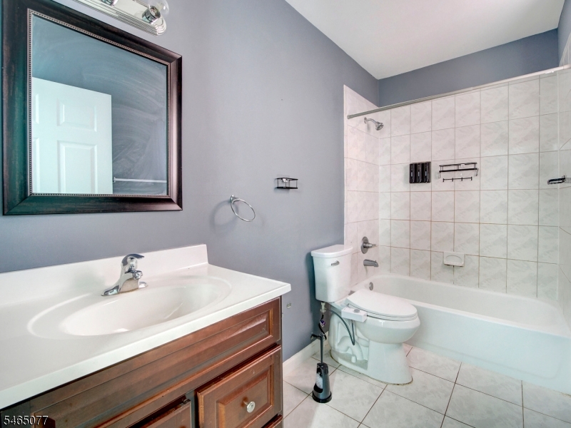 114 2ND Street Newark NJ 07107