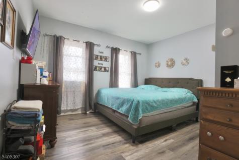 417 Franklin Street Elizabeth NJ 07206