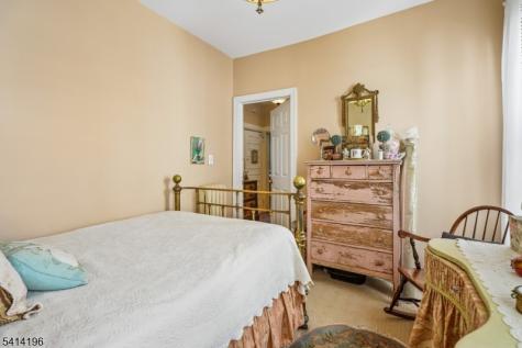 194 Hillside Avenue Glen Ridge Boro NJ 07028