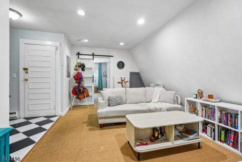 194 Hillside Avenue Glen Ridge Boro NJ 07028