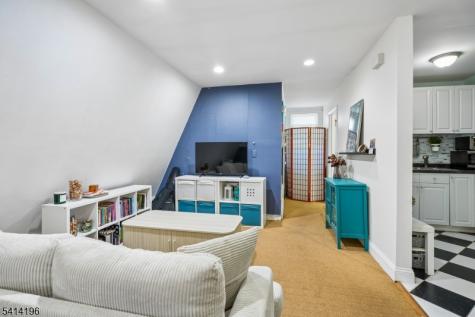 194 Hillside Avenue Glen Ridge Boro NJ 07028