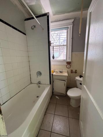 108 Rutgers Avenue Jersey City NJ 07305