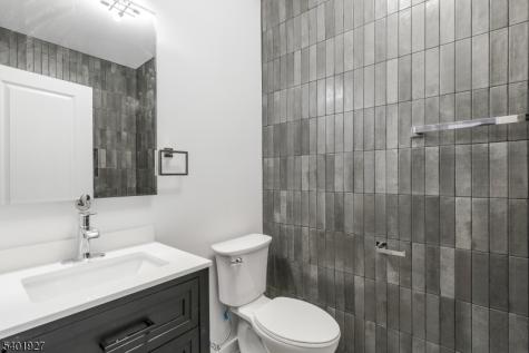 9 Voorhees Street Newark NJ 07108