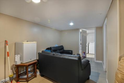 22 Tuttle Street Wallington NJ 07057
