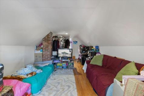 22 Tuttle Street Wallington NJ 07057