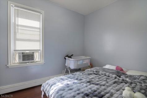 22 Tuttle Street Wallington NJ 07057