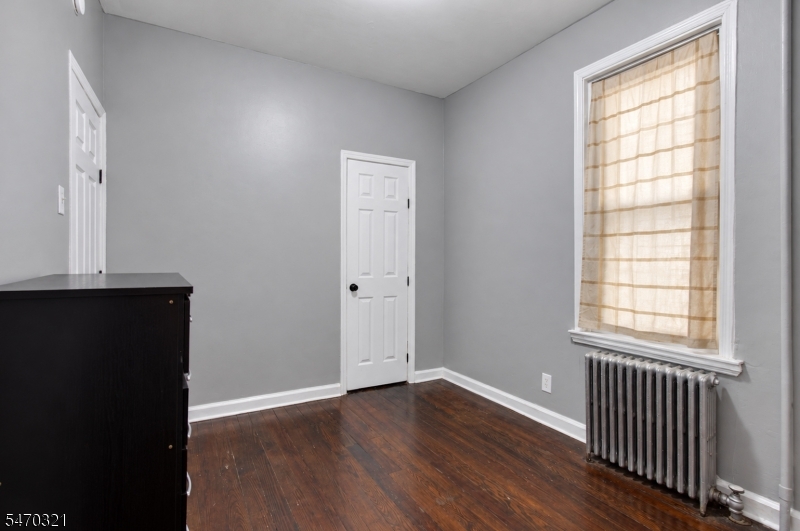 834 S 16th Street Newark NJ 07108