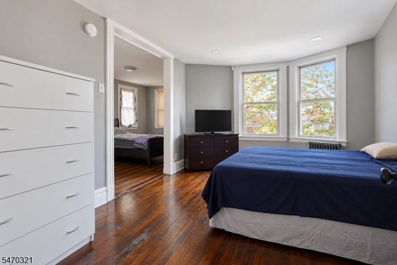 834 S 16th Street Newark NJ 07108
