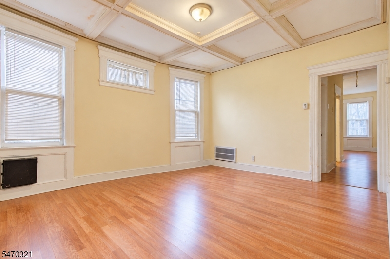 834 S 16th Street Newark NJ 07108