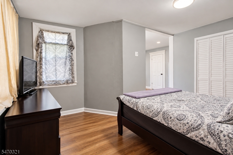 834 S 16th Street Newark NJ 07108