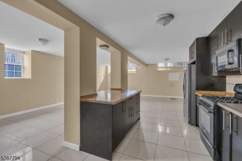 183 Thorne Street Jersey City NJ 07307