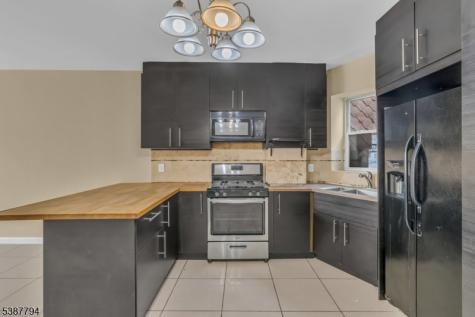 183 Thorne Street Jersey City NJ 07307