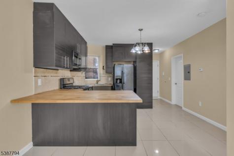 183 Thorne Street Jersey City NJ 07307