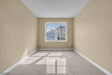 183 Thorne Street Jersey City NJ 07307