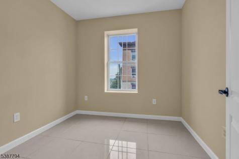 183 Thorne Street Jersey City NJ 07307