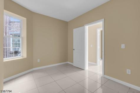 183 Thorne Street Jersey City NJ 07307