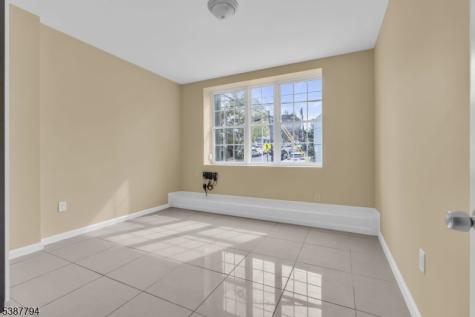 183 Thorne Street Jersey City NJ 07307