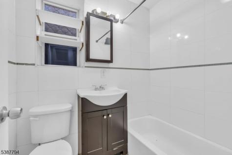 183 Thorne Street Jersey City NJ 07307