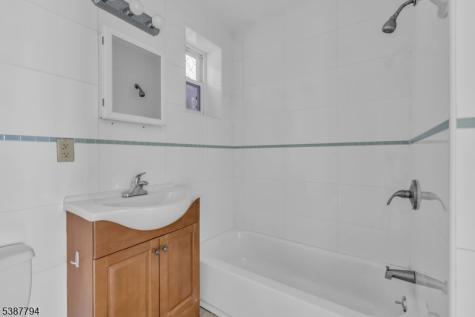 183 Thorne Street Jersey City NJ 07307