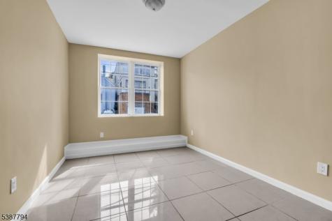 183 Thorne Street Jersey City NJ 07307