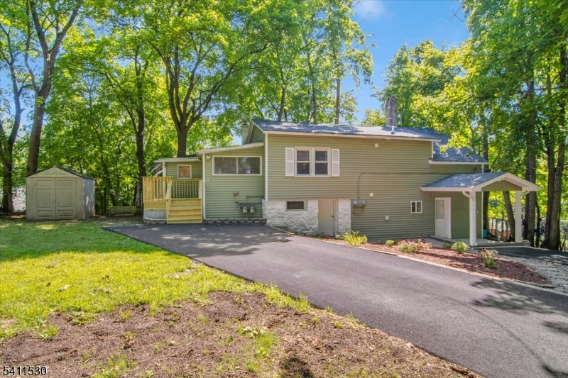 9 Diller Avenue Newton NJ 07860