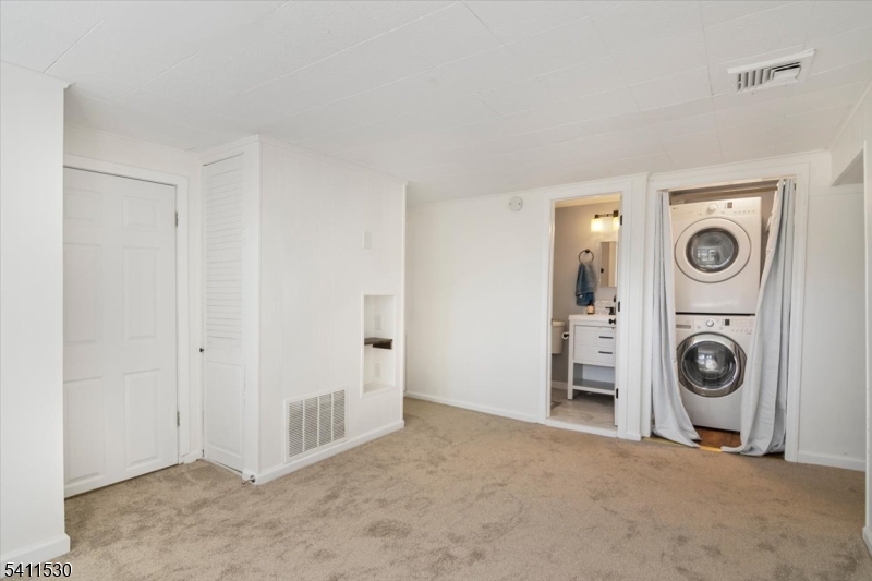 9 Diller Avenue Newton NJ 07860