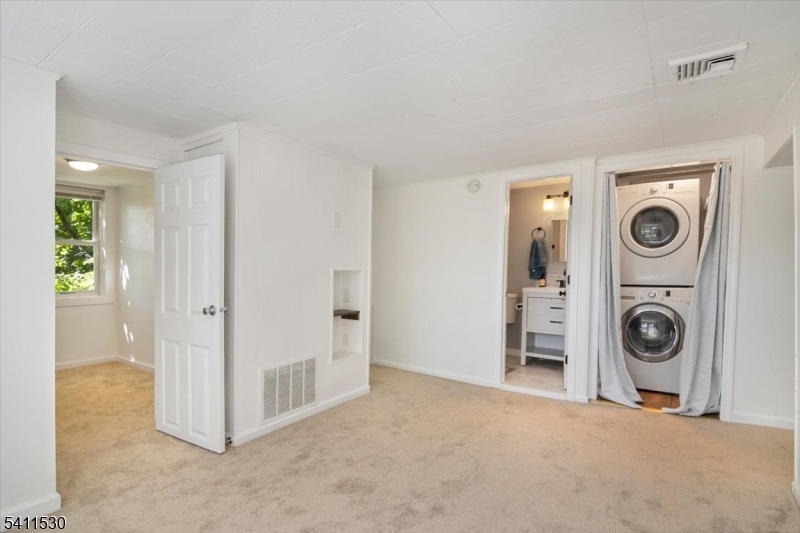9 Diller Avenue Newton NJ 07860