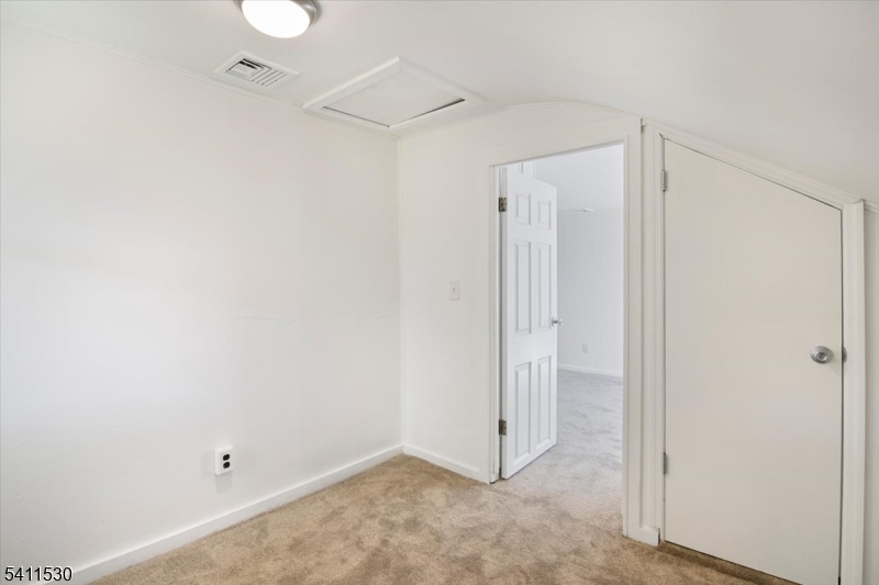 9 Diller Avenue Newton NJ 07860