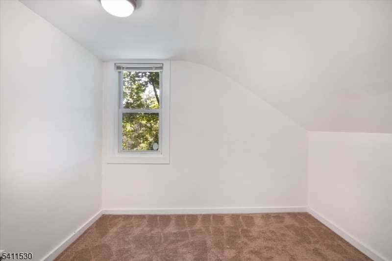 9 Diller Avenue Newton NJ 07860