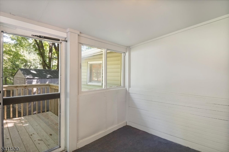 9 Diller Avenue Newton NJ 07860